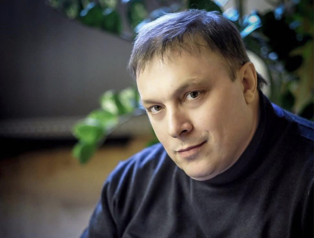 Андрей Разин задолжал судебным приставам 300 тысяч рублей