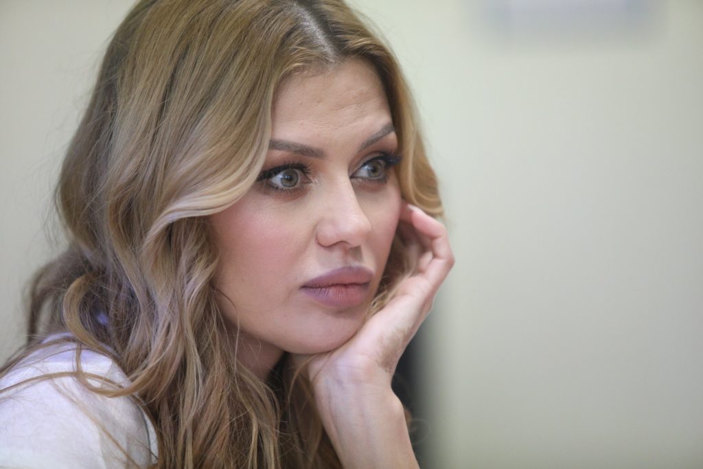 Виктория Боня заявила, что пожилой миллиардер предложил ей 50 млн рублей за секс