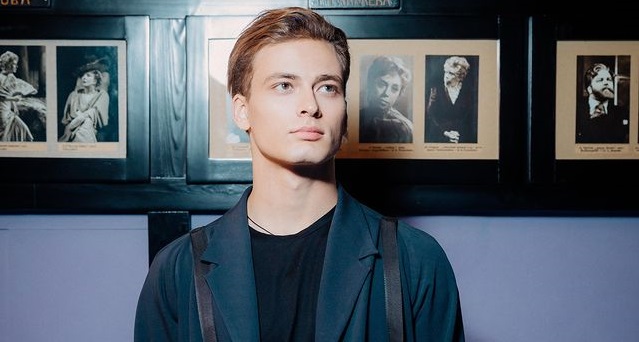 Танцор Ильдар Гайнутдинов вспомнил, как в 17 лет получил в подарок гроб