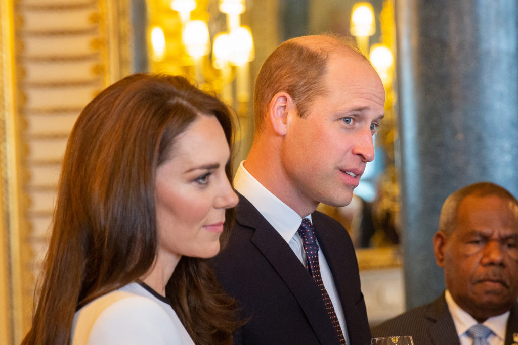 Принц Уильям снялся в семейной фотосессии без больной раком Кейт Миддлтон