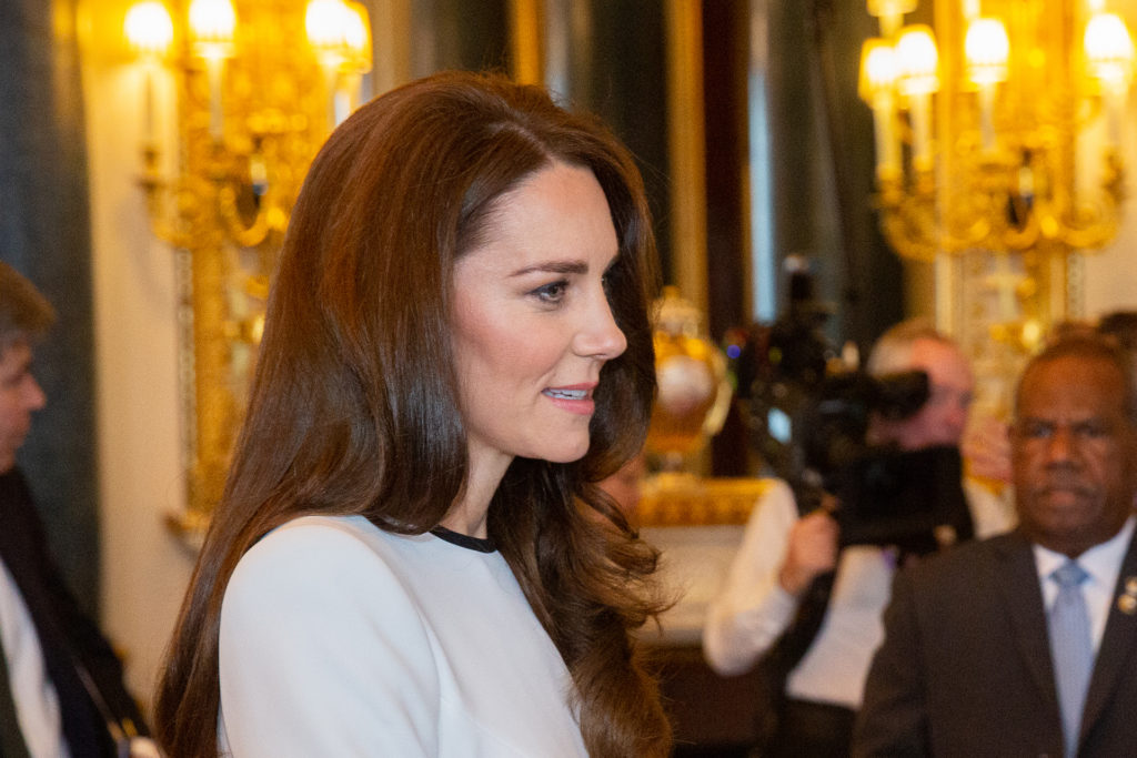 Marca: Король Карл III выбрал на замену Кейт Миддлтон принцессу Беатрису
