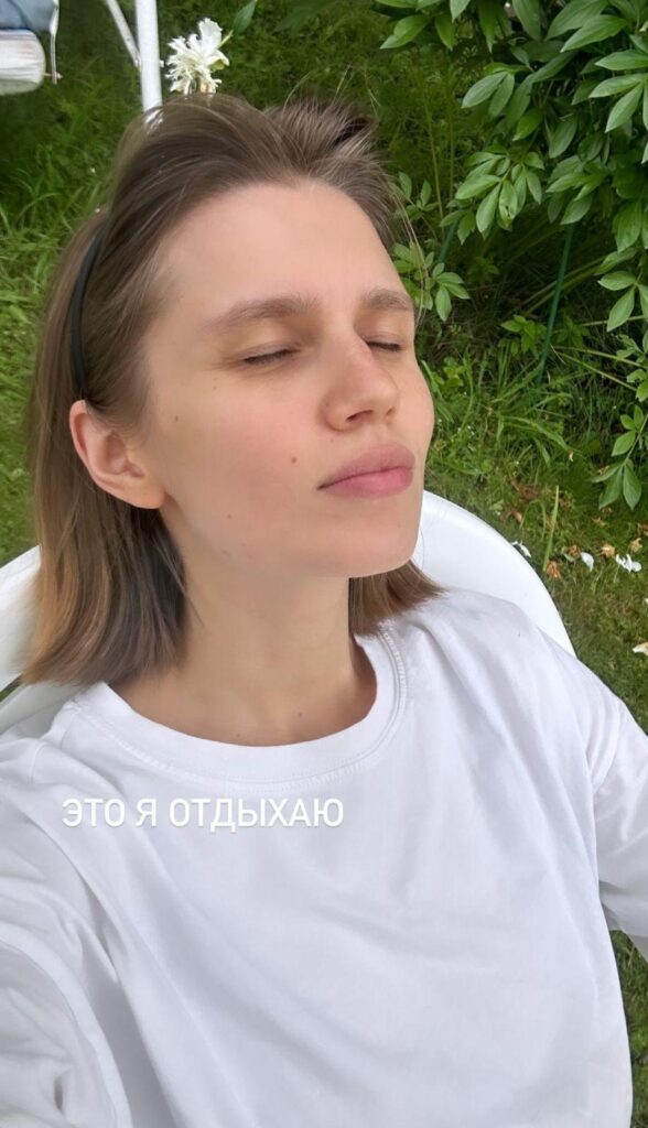 Дарья Мельникова призналась, что удачно вышла замуж за «москвича с дачей»