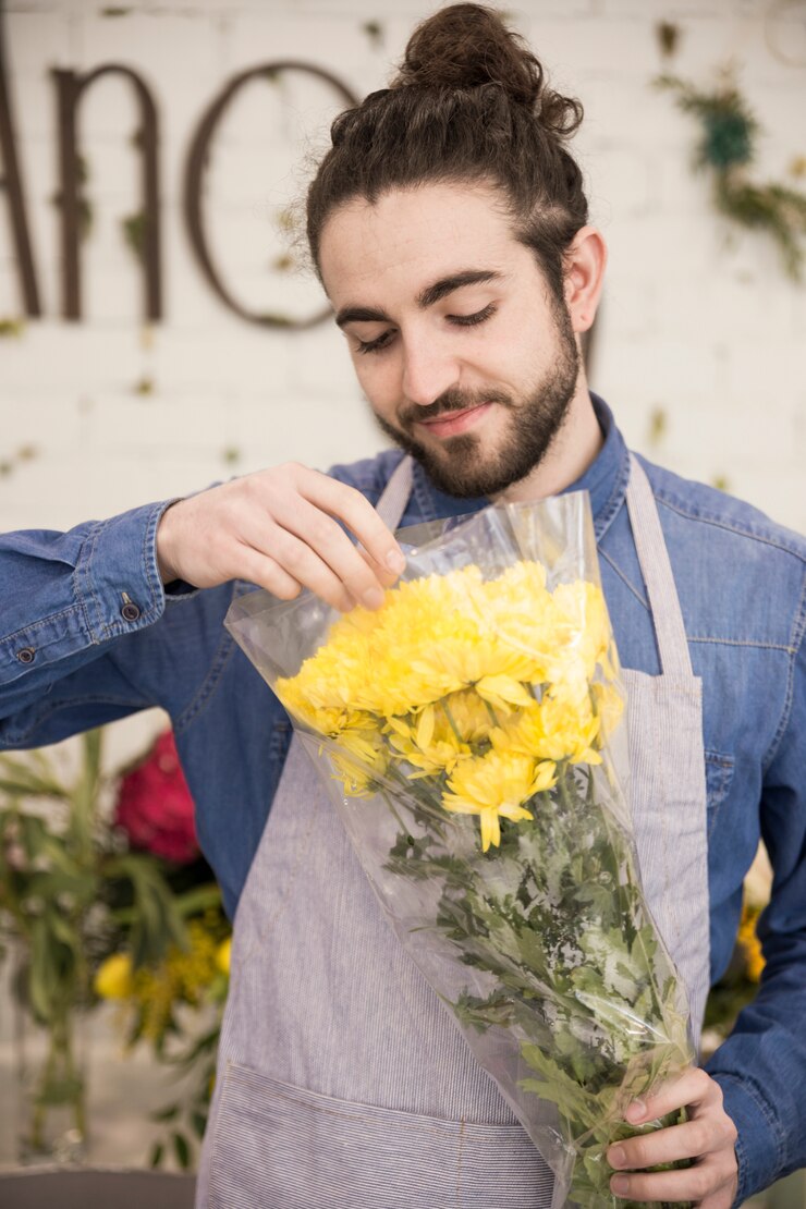 хризантемы цветы букет мужчина