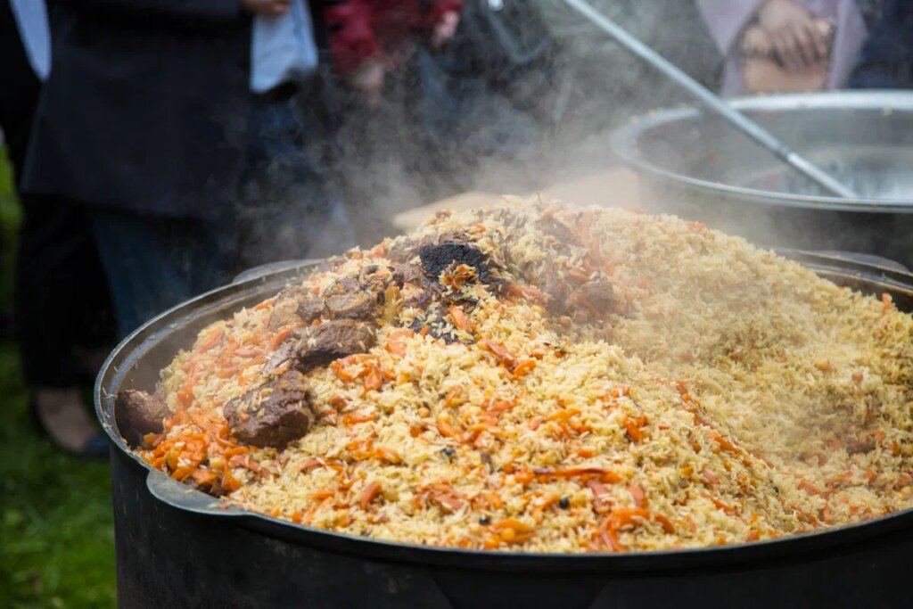 Врач Мойсенко посоветовала не сочетать рис с мясом