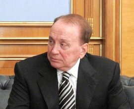 Депутат Госдумы Тарбаев заявил, что игроки КВН относились к Маслякову как к отцу